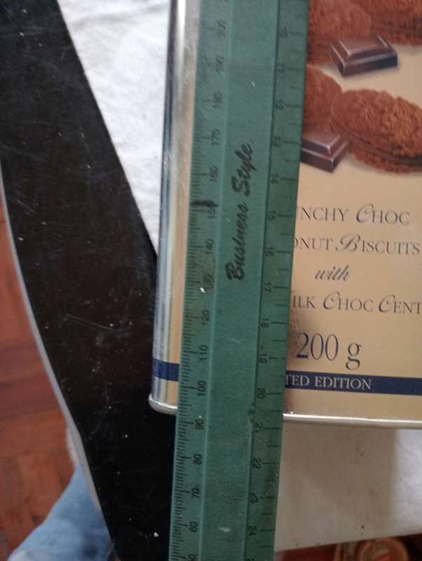 VINTAGE ROMANY CREAMS TIN