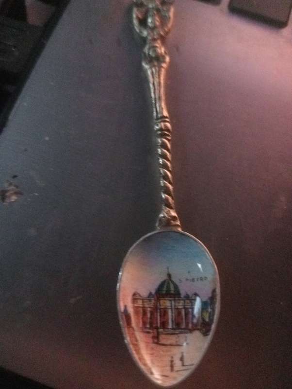 VINTAGE ROMA COLLECTABLE SPOON