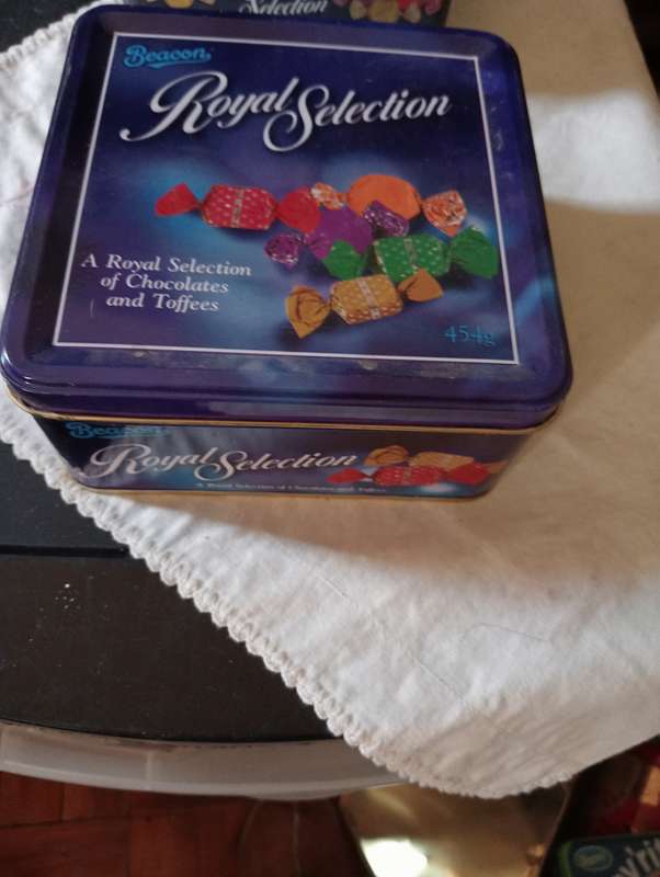 ROYAL SELECTION TIN NR 2