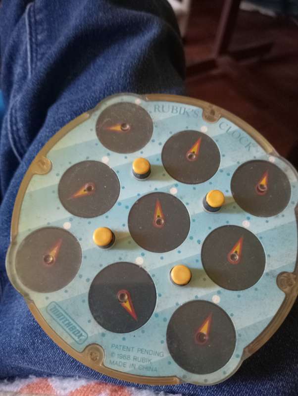 VINTAGE 1988 RUBBICS GAME  CLOCK PUZZLE