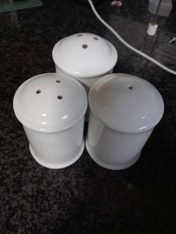 3 VINTAGE SALT AND PEPPER SHAKERS
