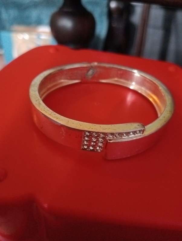 VINTAGE SILVERPLATED BANGLE