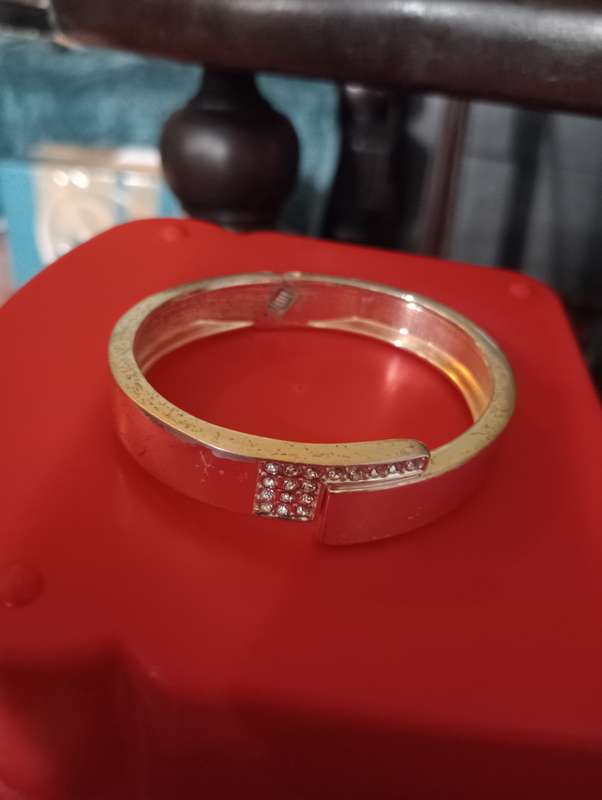 VINTAGE SILVERPLATED BANGLE