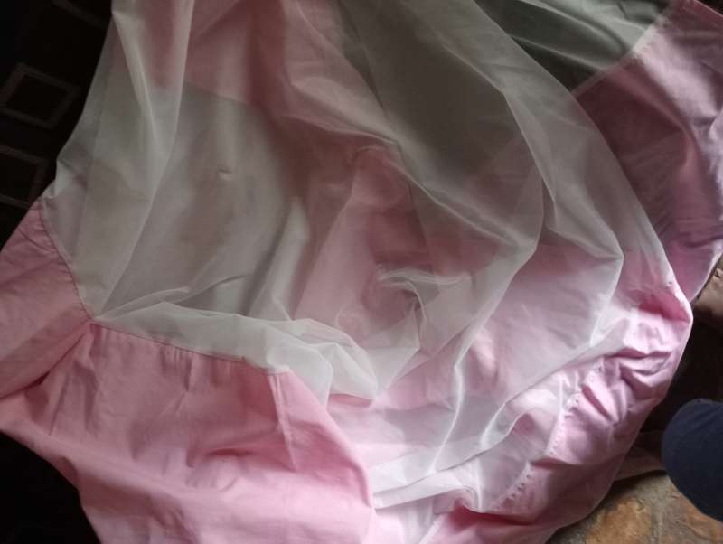 VINTAGE PINK SINGLE BED NIGHT FRILL