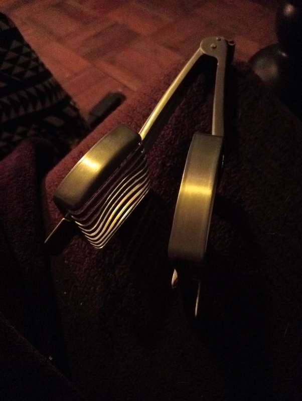 2 VINTAGE KITCHEN UTENSILS