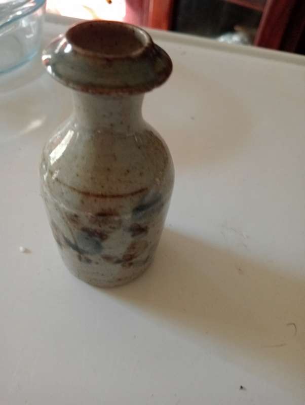 VINTAGE 9 CM POTTERY VASE
