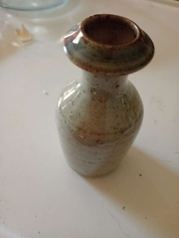 VINTAGE 9 CM POTTERY VASE
