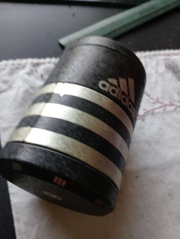 VINTAGE SMALL ADIDAS TIN