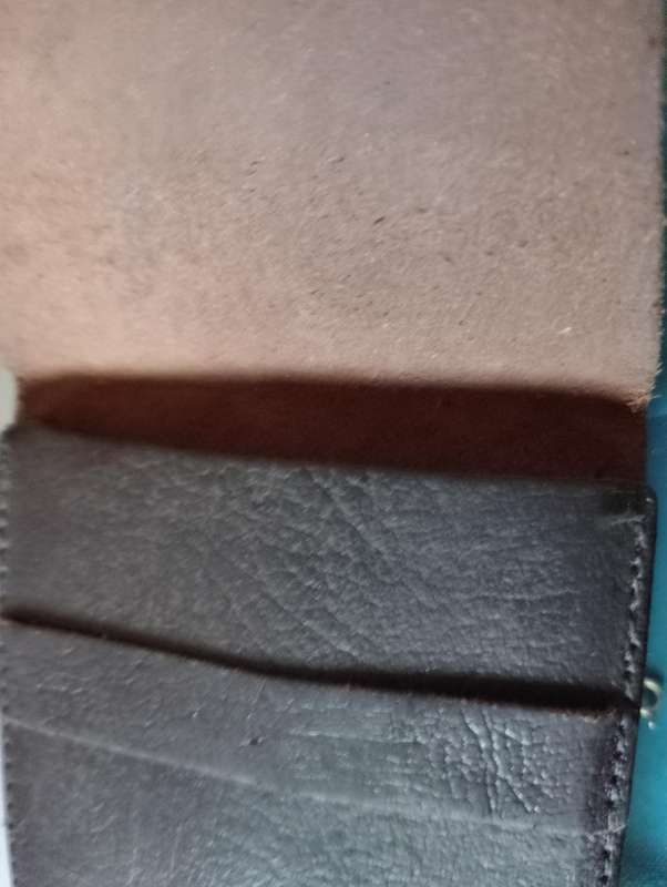 VINTAGE SMALL LEATHER WALLET