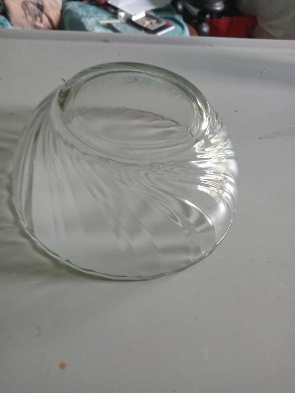 VINTAGE SMALL GLASS BOWL