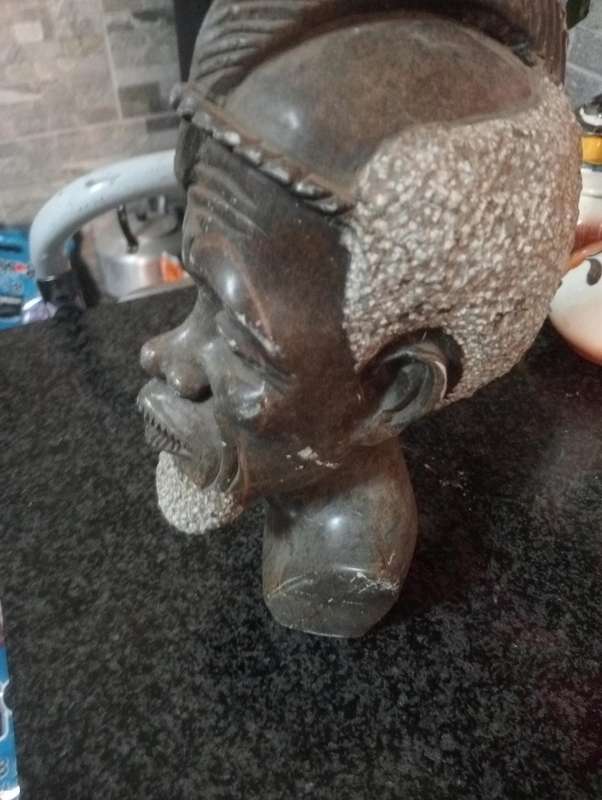 VINTAGE  SOAPSTONE CARVING OF AN OLD MAN