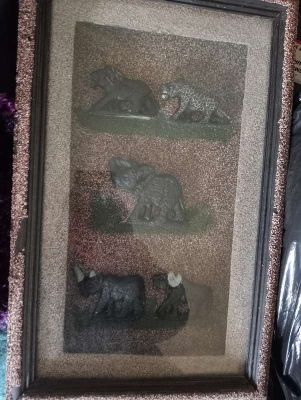 VINTAGE STONEWARE ANIMALS FRAMED WITH GLASS