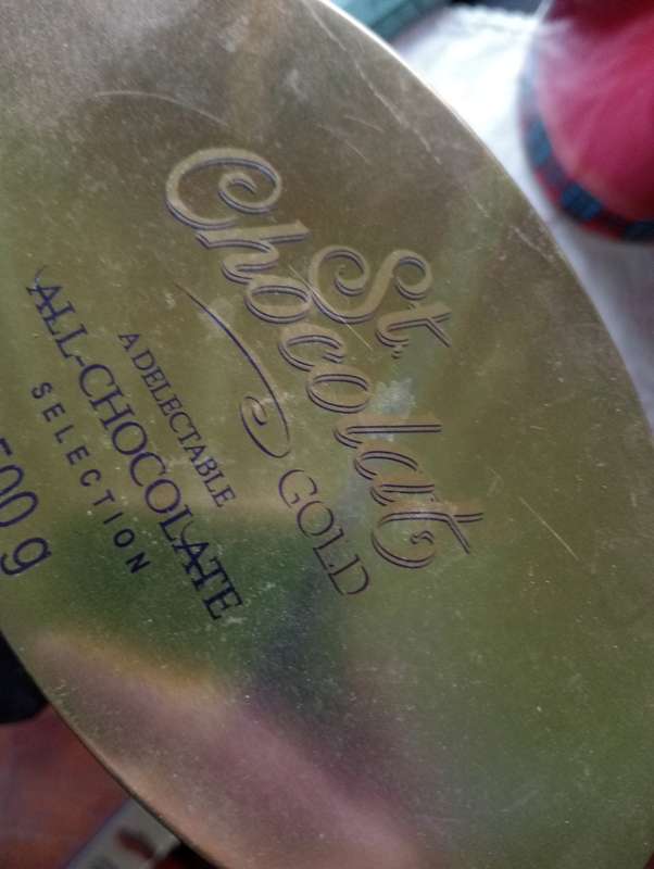 VINTAGE ST CHOCOLAT TIN