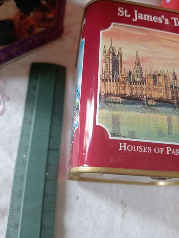 Vintage St James english breakfast tea tin