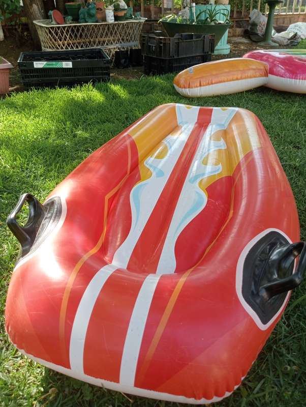 LOT NEW KIDS SWIMMINGPOOL INFLATABLE EXCESSORIES