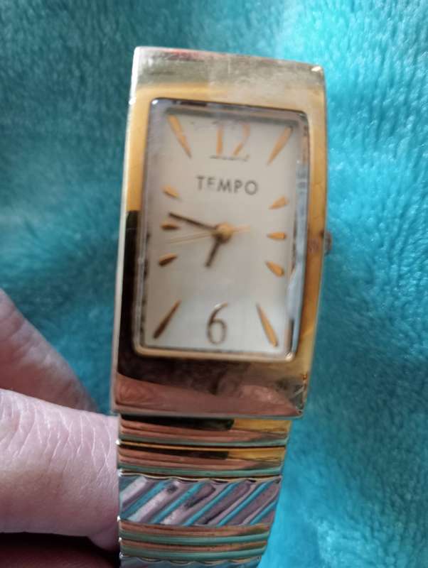 VINTAGE LADIES TEMPO WATCH