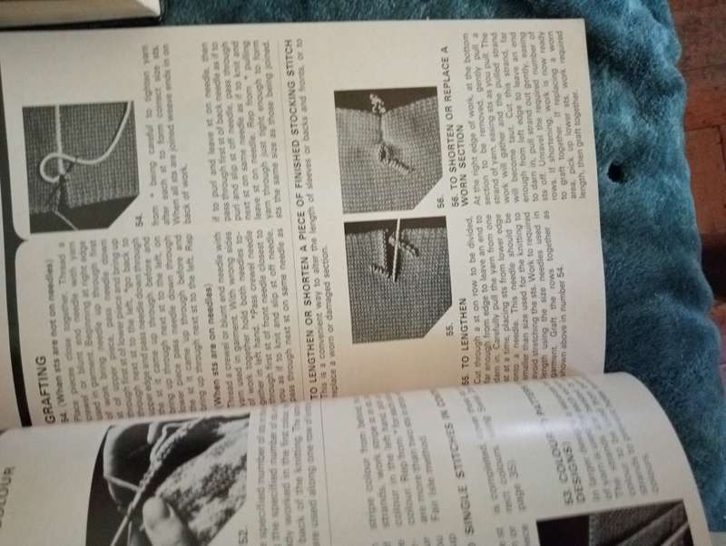 THE HARMONY BOOK OF NEEDLE CRAFTS