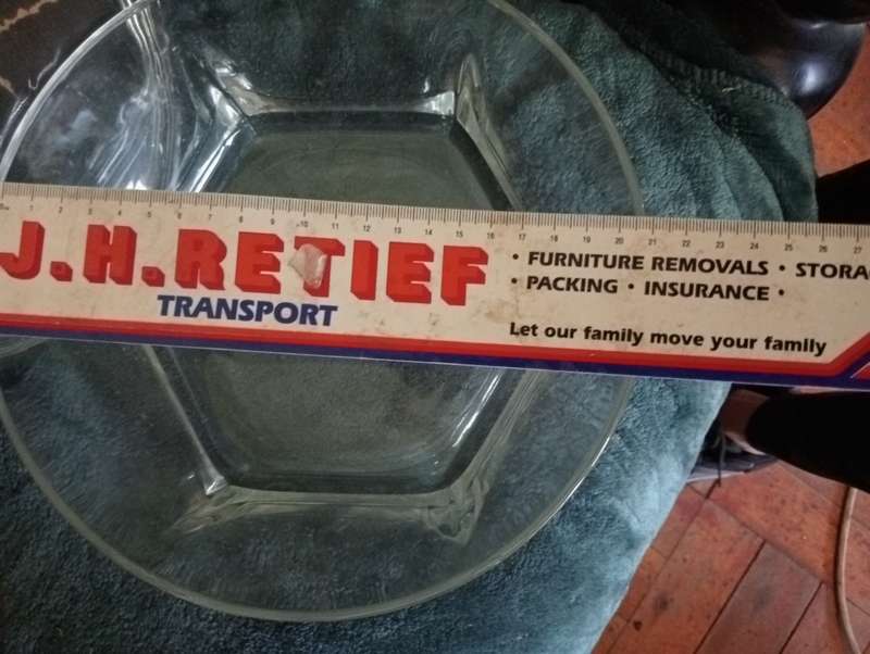 THICK GLASS BOWL WITH LID