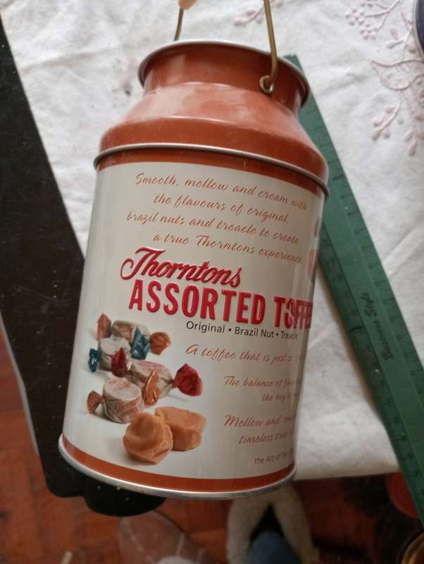 THORNTORNS ASSORTED TOFFEES