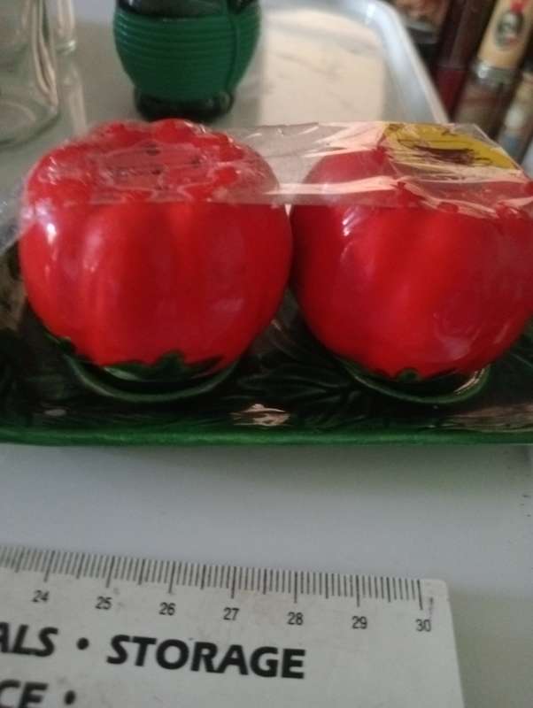 VINTAGE TOMATO SALT AND PEPPER SET ON TRAY