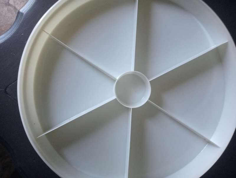VINTGE TUPPERWARE PARTY SET
