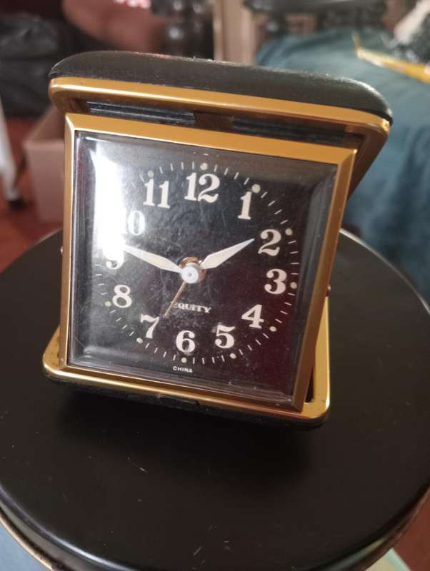 VINTAGE ALARM CLOCK NOT WORKING