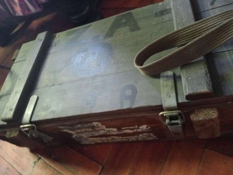 VINTAGE COLLECTABLE  SOUTH AFRICA ARMY CRATE WITH LOCK AND WALL HANGING COLLECTABLES