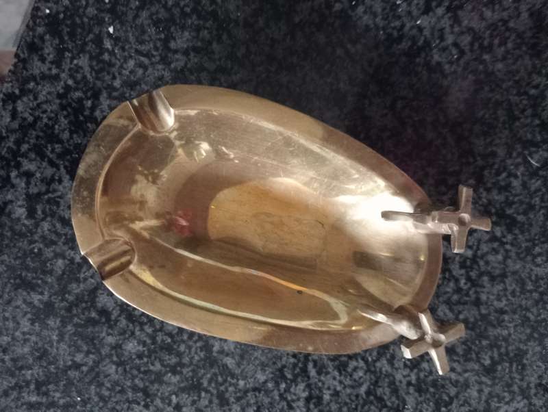 VINTAGE BRASS MINIATURE BATH ASHTRAY