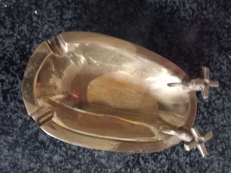 VINTAGE BRASS MINIATURE BATH ASHTRAY