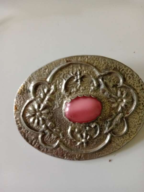 VINTAGE BROOCH WITH PINK STONE
