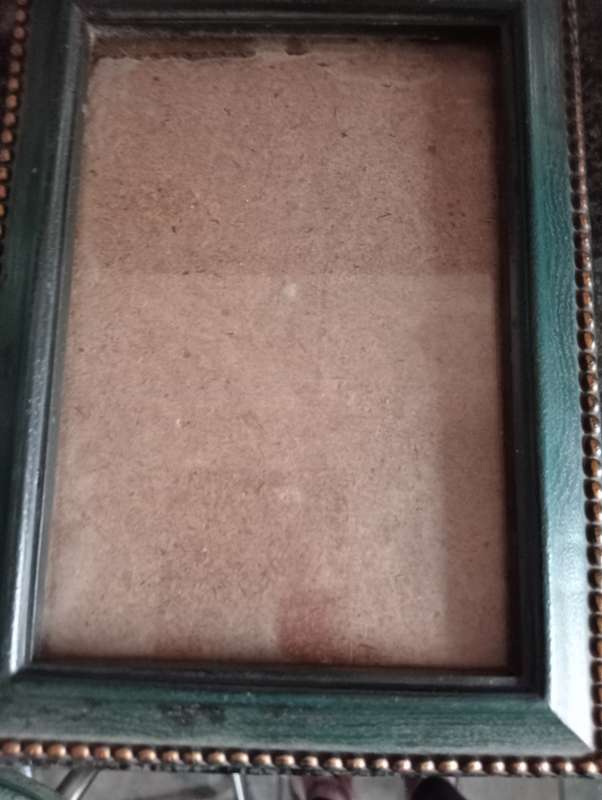VINTAGE GREEN  FRAME WITH GLASS