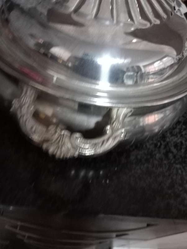 VINTAGE LEONARD SILVERPLATED COVERED LIDDED SERVING ORNATE DISH