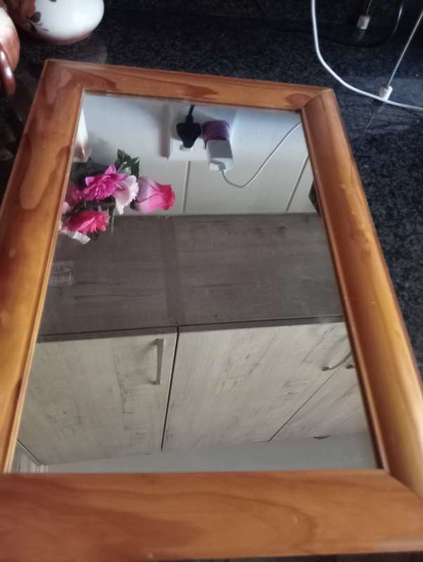 VINTAGE MIRROR