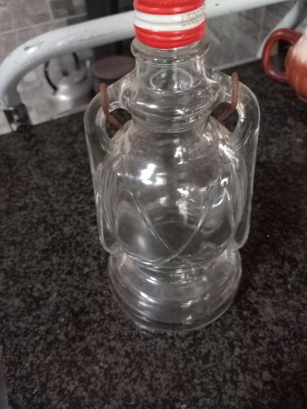 VINTAGE NINERE LIQUEER BOTTLE IN THE FORM OF LANTERN