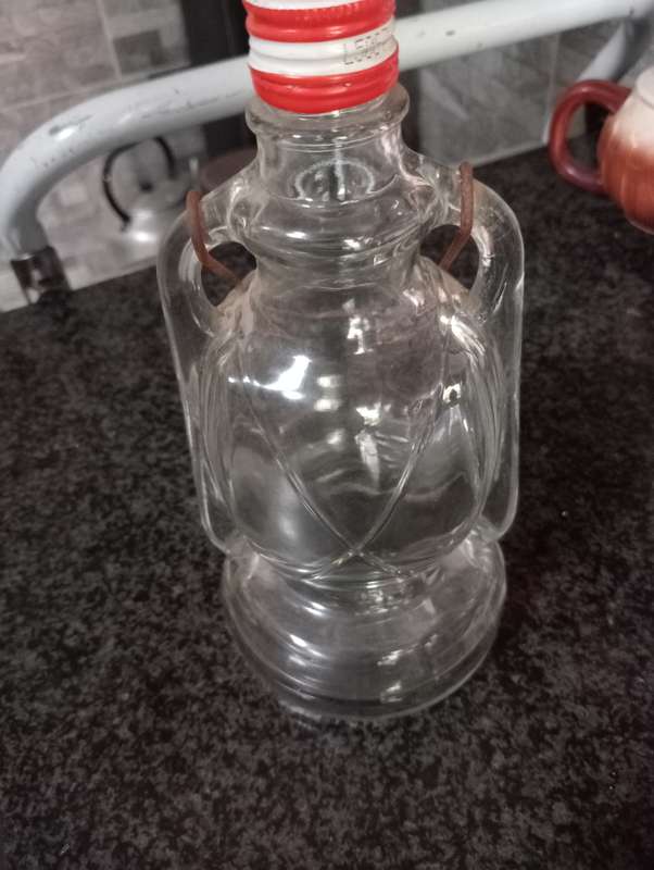 VINTAGE NINERE LIQUEER BOTTLE IN THE FORM OF LANTERN