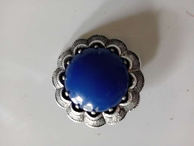 VINTAGE SILVER OVAL LAPIS GEMSTONE BROOCH
