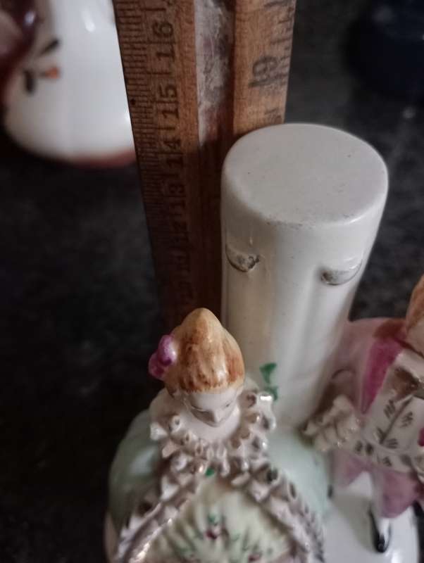 VINTAGE PORCELAIN COUPLE
