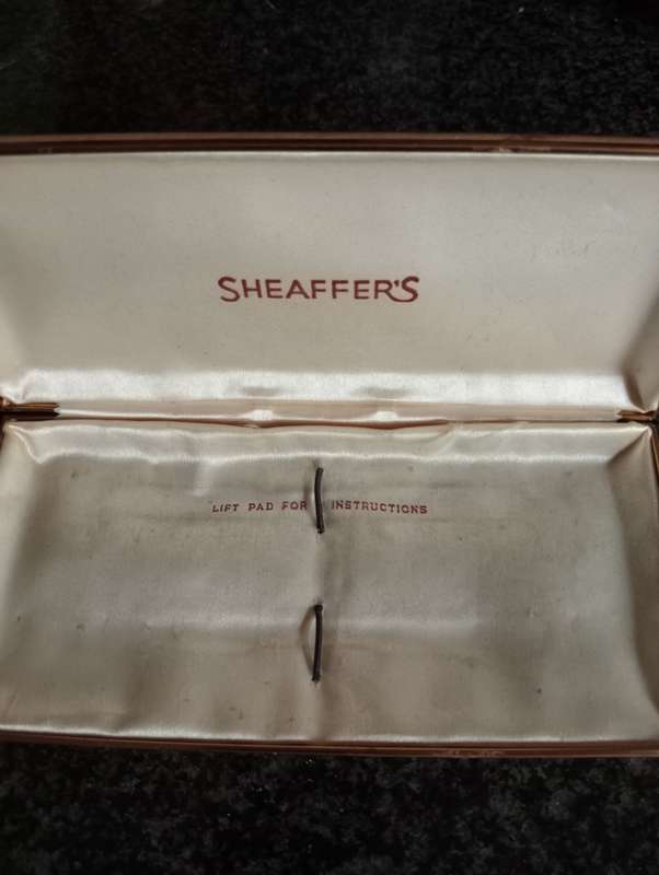 VINTAGE SCHAEFER SPECTACLE CASE