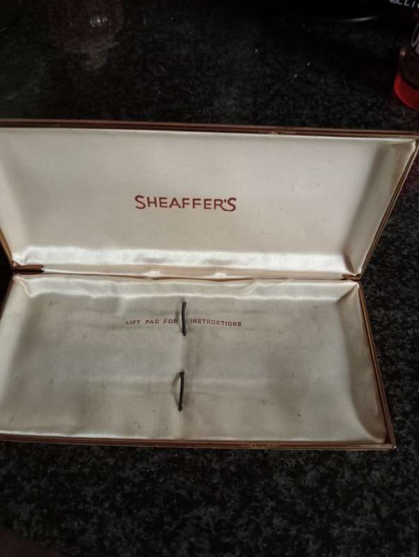 VINTAGE SCHAEFER SPECTACLE CASE