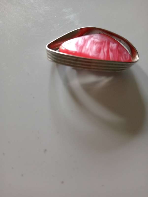 VINTAGE SILVERPLATED RHODOCHROSITE BROCH