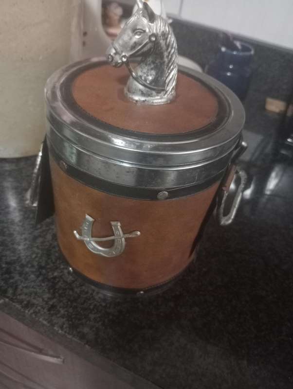 VINTAGE SMALL ICE BUCKET