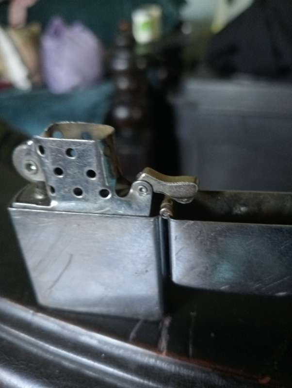 VINTAGE  STAR LIGHTER