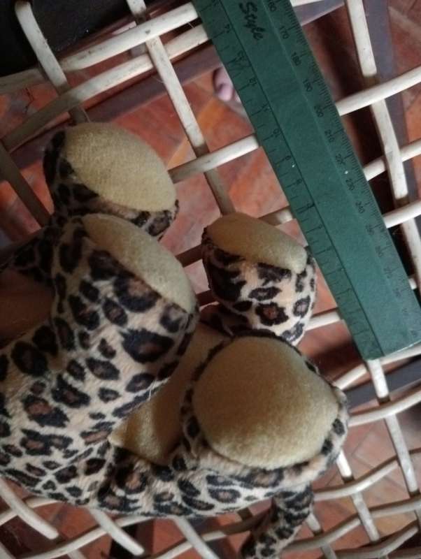 VINTAGE STUFFED DOG