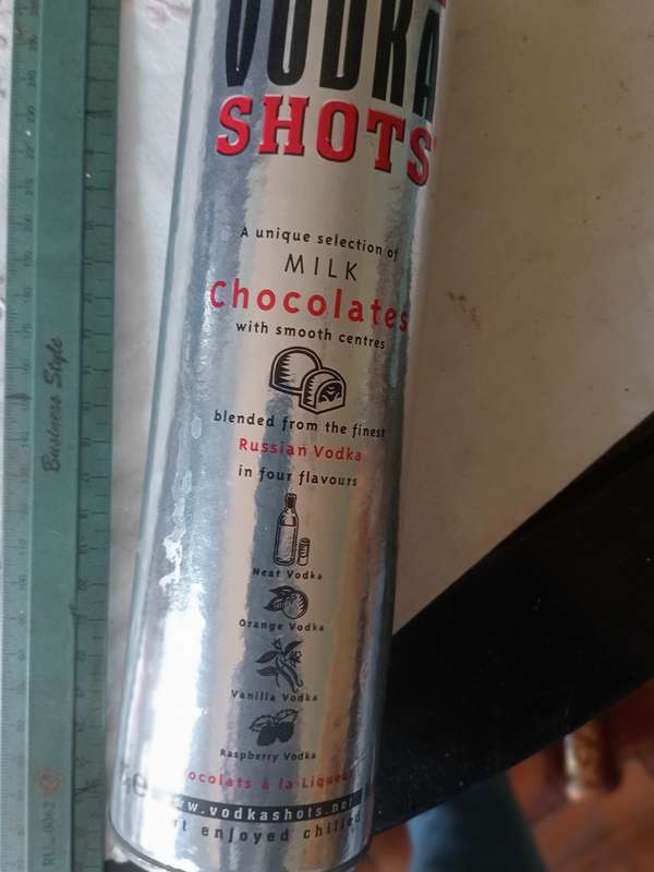 VINTAGE VODKA SHOTS TIN