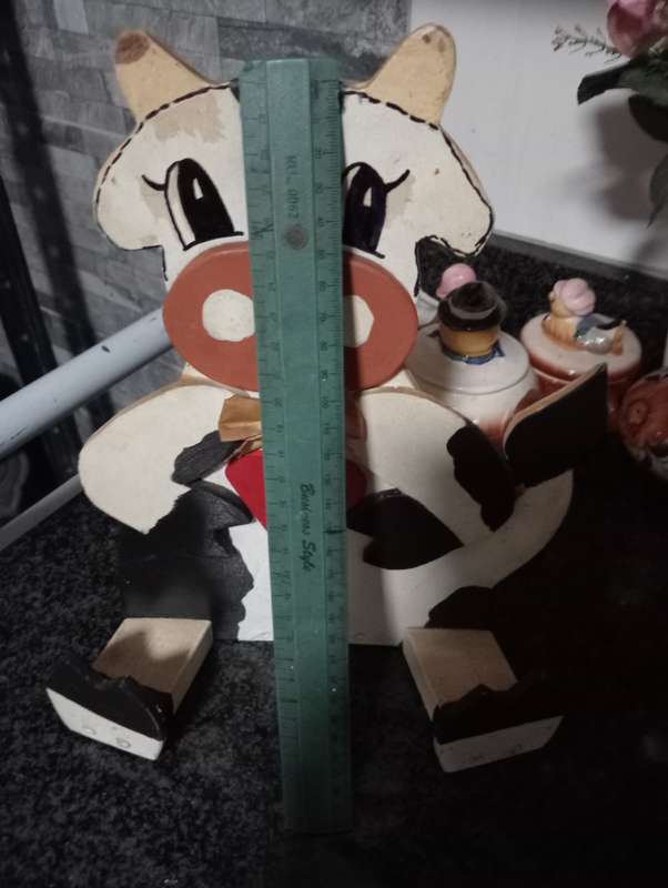 VINTAGE WOODEN ANIMAL FIGURE STAND