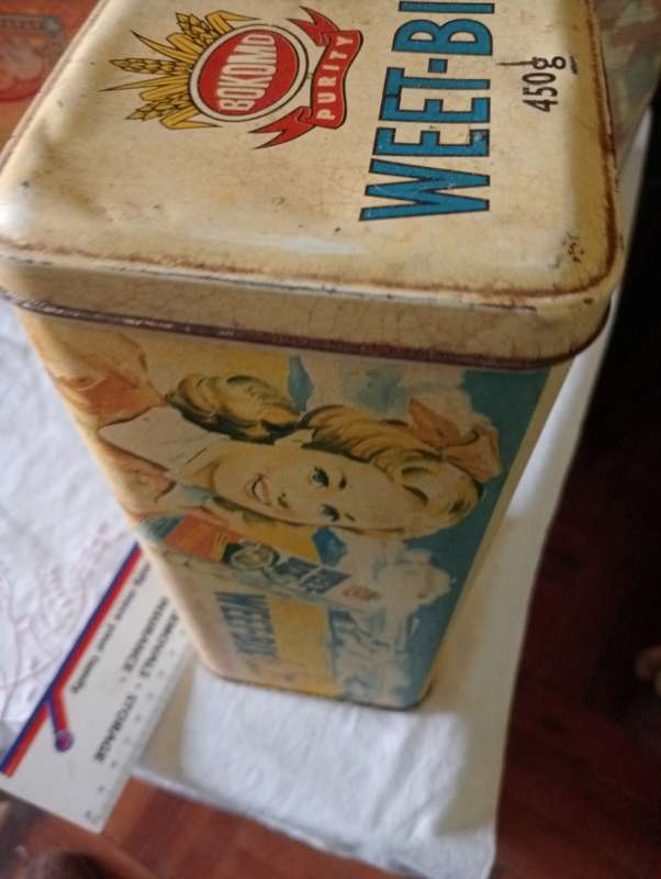 WEETBIX 1 LB TIN