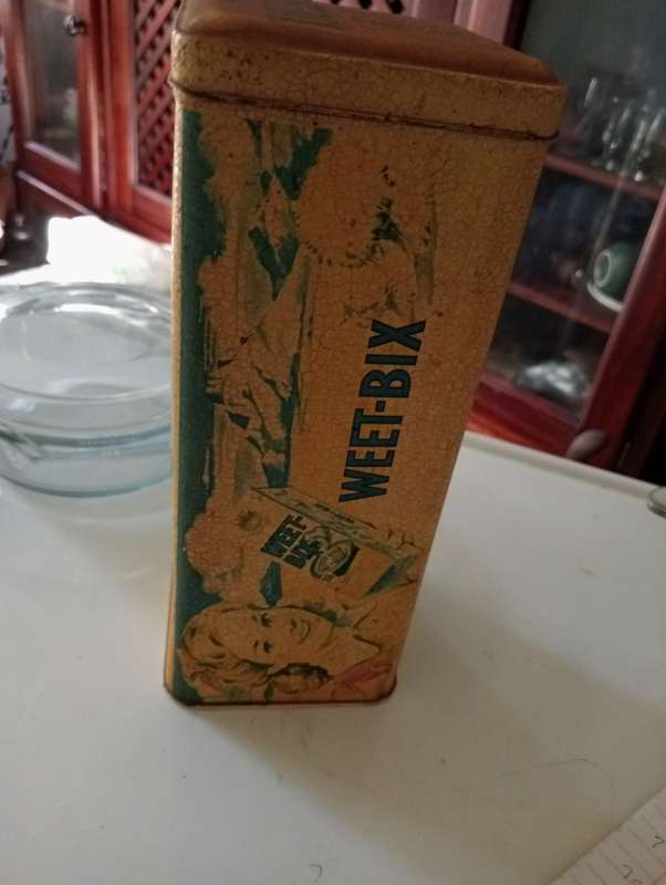 VINTAGE 1LB WEETBIX TIN
