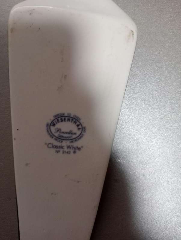 VINTAGE WIESENTAL PORCELAIN CAKELIFTER