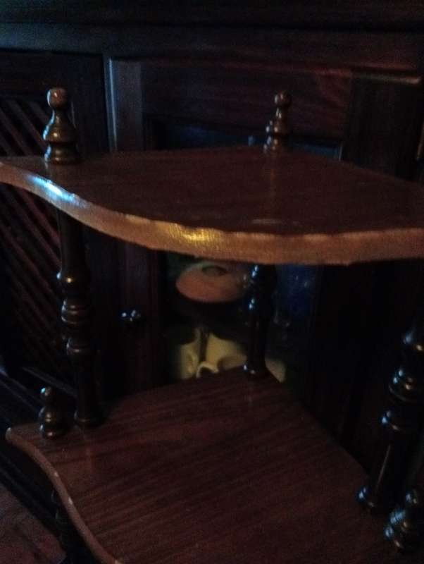VINTAGE WOODEN CORNER STAND