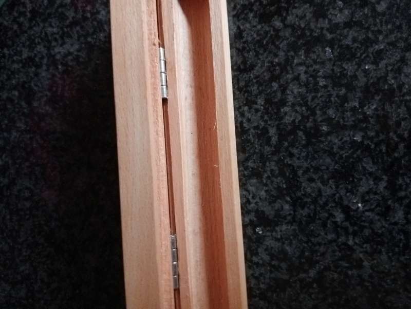 VINTAGE WOODEN PEN HOLDER
